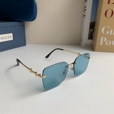 Gucci Unisex Sunglasses Square-Frame, UV-Protective Shades
