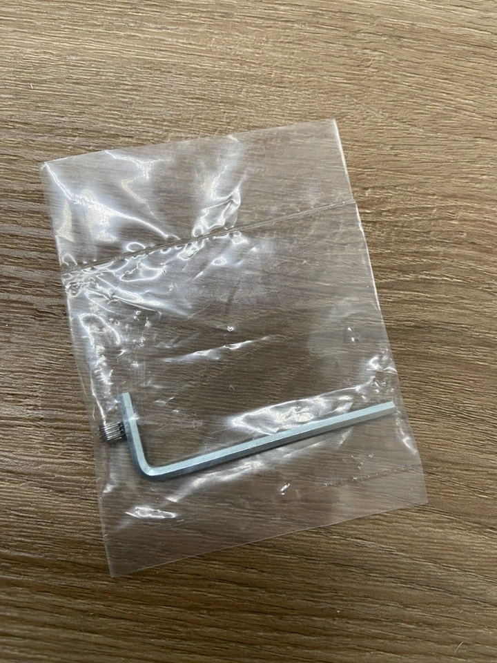 Base de barra de ducha de latón Kingston Brass SRP2711 Edenscape, cromo pulido Foto 2 de 4