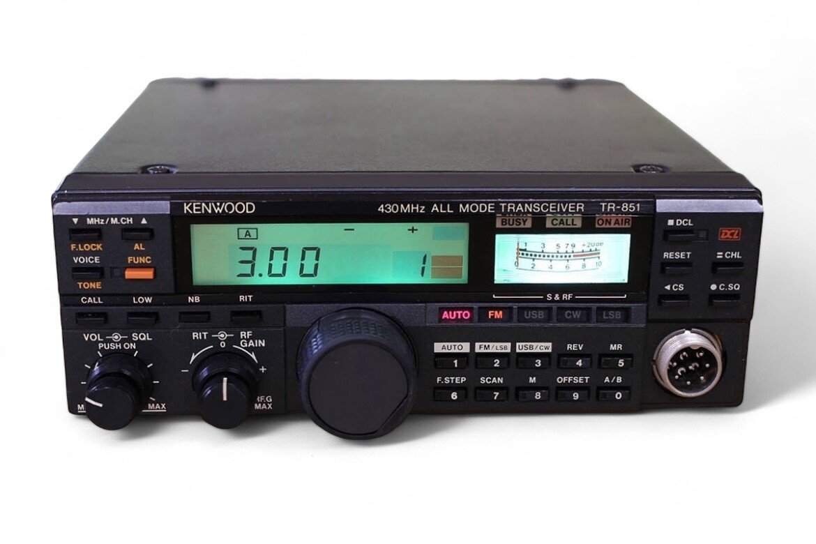 ケンウッド TR-851D 430MHz 25W/5W 取説付 KENWOOD【20 ホビー ケンウッド TR-851D 430MHz 25W/5W 取説付 KENWOOD【20 ホビー