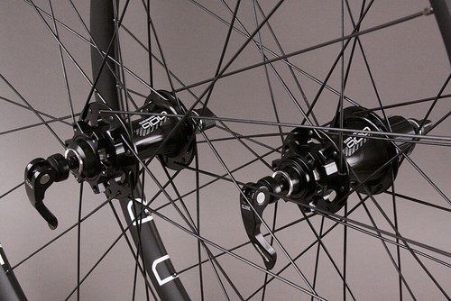 H Plus Son Hydra Road CX Gravel Bike Disc Wheels SRAM 900 Hubs Thru axle QR 28h - Picture 5 of 10