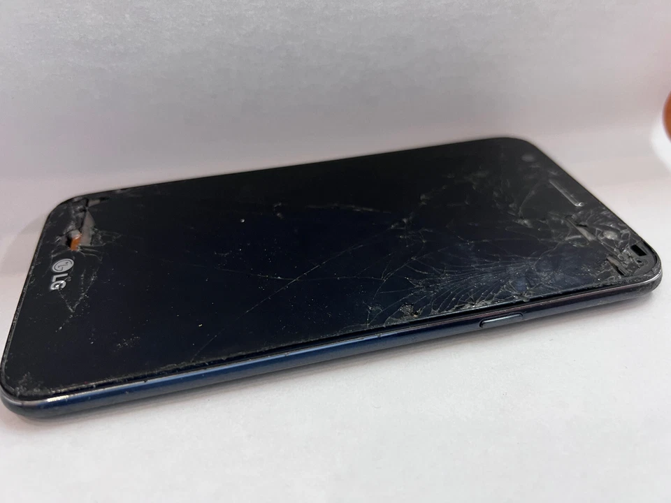 Teléfono Celular Inteligente Cricket LG X Power2 M327 16GB 4G LTE *BUENA PLACA/LCD MALO* Foto 4 de 4