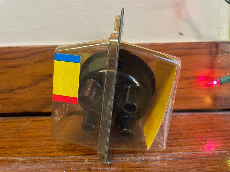 Wells - DR970 - 4 cilindros - Jeep, Triumph, Vauxhall - Tapa de distribuidor Foto 2 de 4