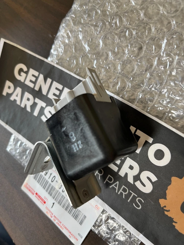 Genuine Toyota Fuel Pump Relay for 4Runner 1989-1995 Pickup 1989-1995 2.4L 3.0L - Image 4 of 4