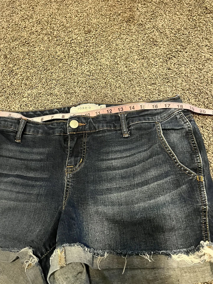 Pantalones cortos para mujer Torrid azul denim talla XL 14 USADOS EN EXCELENTE ESTADO   Foto 2 de 4