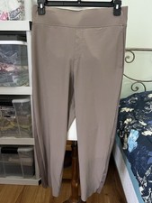 Kirkland Signature Women's Tan Solid Activewear Ankle Pants, Medium NWOT