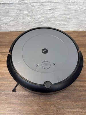 iRobot Roomba i3+ Self-Emptying Robot Vacuum Cleaner RVD-Y1 (no dust bin)