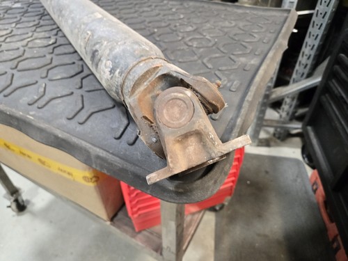 2007-2014 Toyota FJ Cruiser REAR DRIVE SHAFT driveshaft Line Driveline 4wd 4x4 - Picture 8 of 11