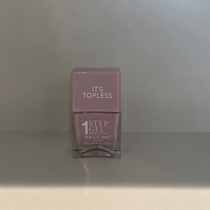 It’s Topless 1 Step Gel Manicure Nails. INC London Hailey