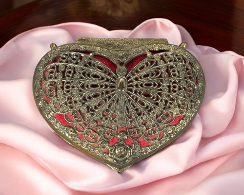 Brass Butterfly Heart Jewelry Trinket Box Vintage Ornate Red Velvet Japan