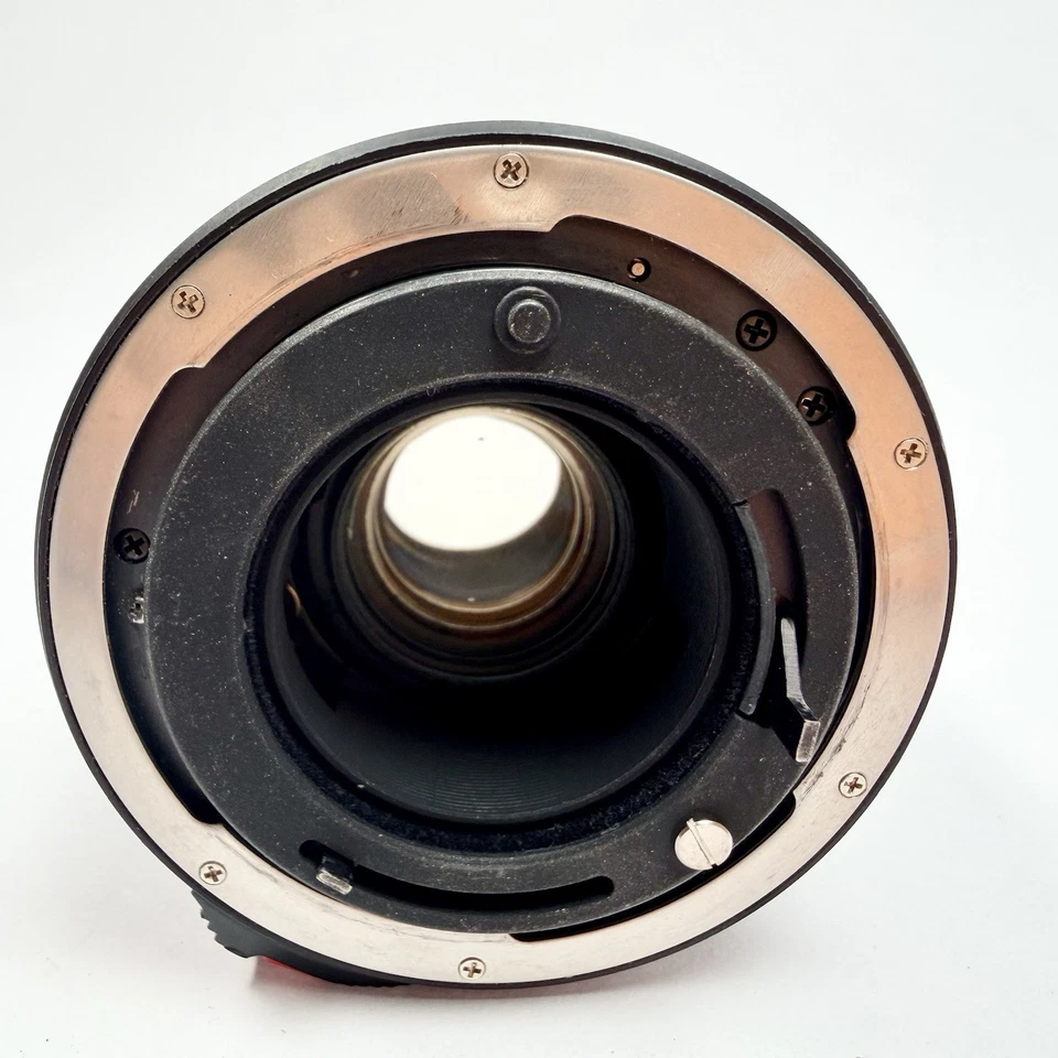 Sigma 28-70mm f/2.8-4 UC Manual Focus Zoom Lens for Canon FD Mount - Image 4 of 4