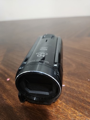 Canon Vixia HF R700 Full HD Camcorder - For Parts Only/AS-IS - Picture 2 of 5