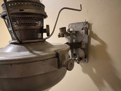 ANTIQUE Vintage Complete ALADDIN RAILROAD CABOOSE Kerosene LAMP AUTHENTIC - Picture 5 of 9