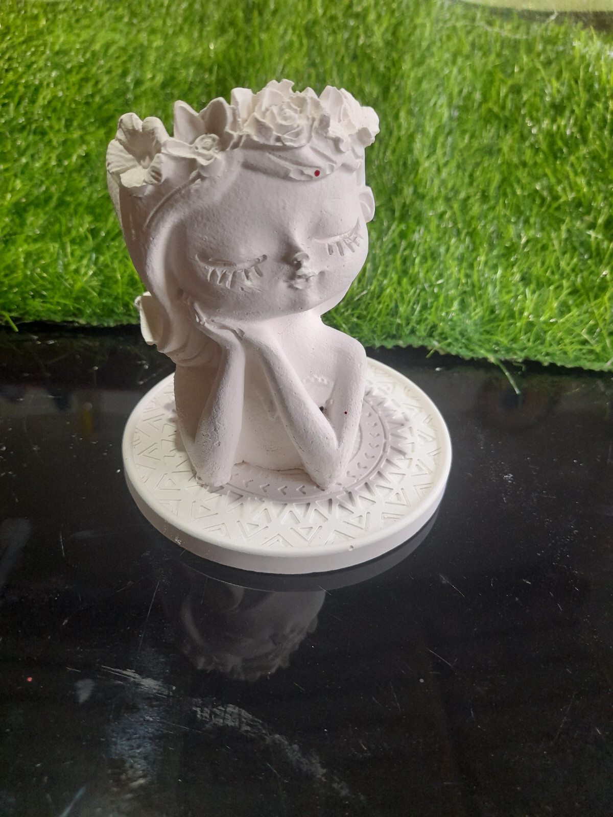 Picture 1 of 6