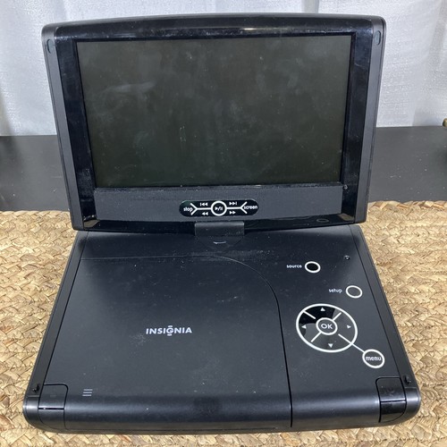 Insignia 8.5" Portable DVD Player With Swivel Screen NS-P8DVD - Missing Cords