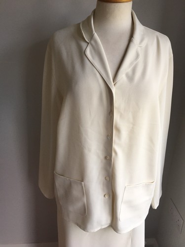 Marks & Spencer Ladies Cream Top & Skirt Outfit Size 18. Great Condition. - Picture 2 of 7