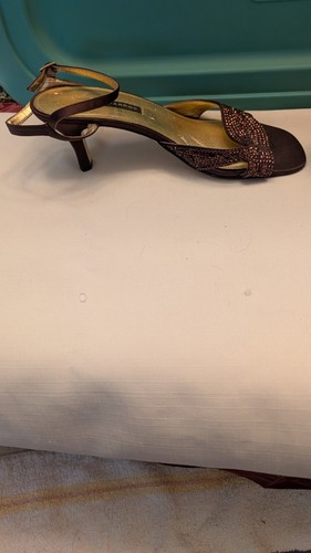 TACÓN SATINADO MARRÓN TALLA 8 VINTAGE MUJER CON FRENTE ADORNADO COLOR ÓXIDO... - Imagen 5 de 8