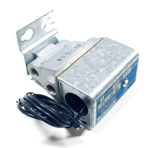 V11HAA-100 Johnson Controls Air Valve, 110/123V, 50/60Hz, 6W - Picture 5 of 6