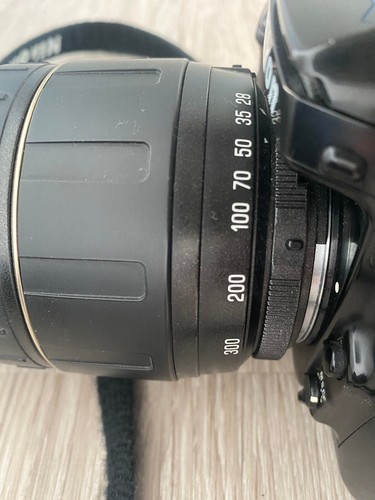 Cámara Nikon F-601 AF con muchos accesorios - Imagen 8 de 11