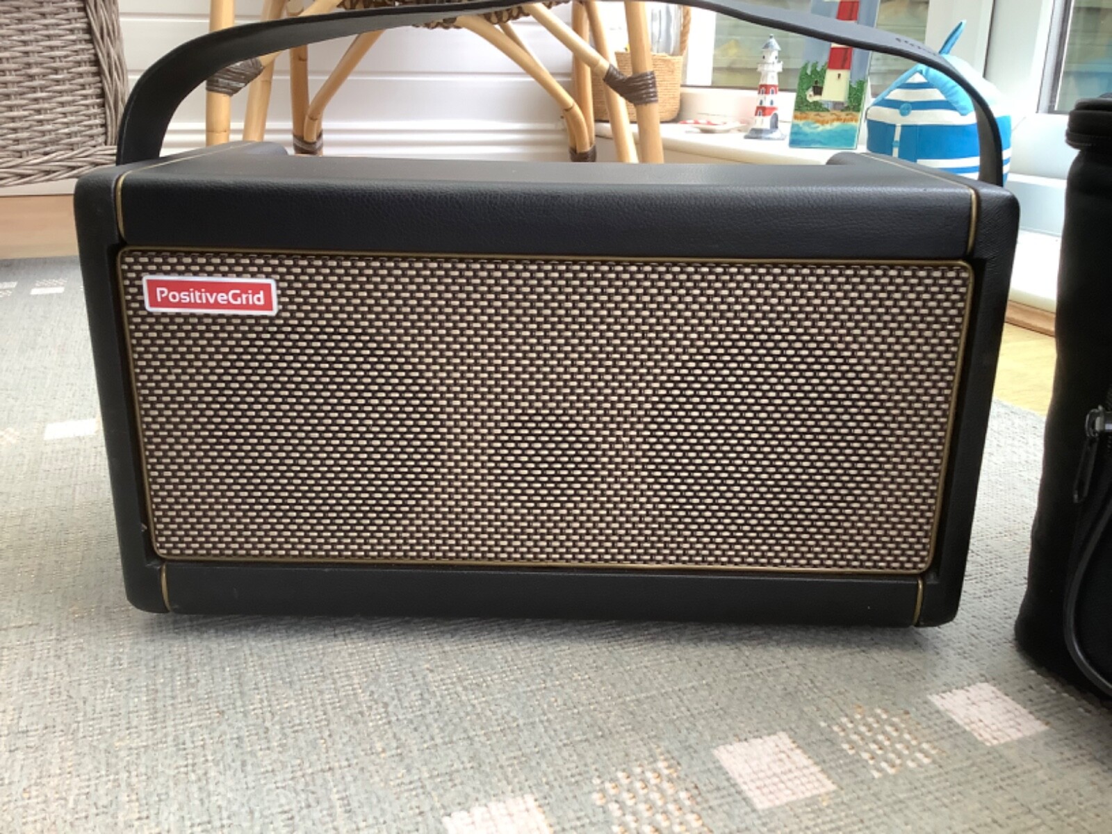 POSITIVE GRID SPARK 40 GUITAR AMP SPARES OR REPAIR PLEASE READ