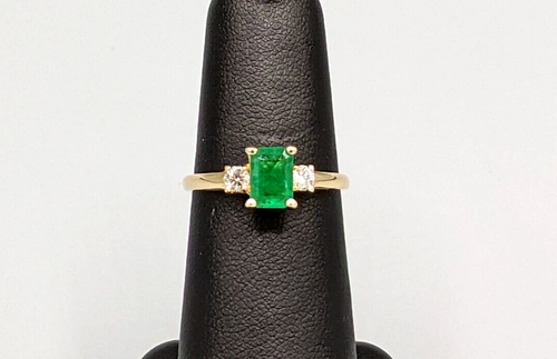 Anillo de oro esmeralda y diamante - Imagen 3 de 7