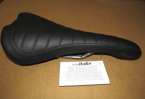 Selle Italia Flite Saddle, Quilted Top Titanium Ti Rail 143mm x 275mm 235 grams