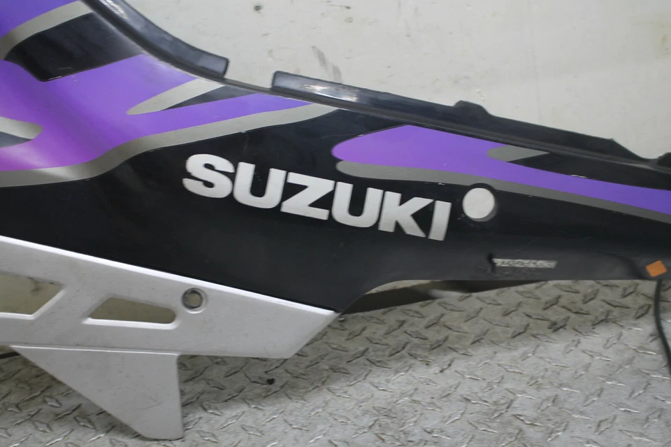 OEM 1990 Suzuki GSX600F 750 600 Katana Left Tail Fairing Frame Cover 47211-19C01 - Image 4 of 4