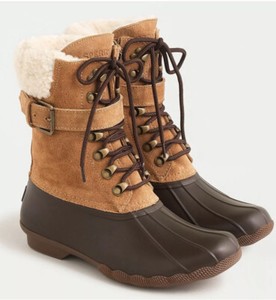 duck boots with buckle