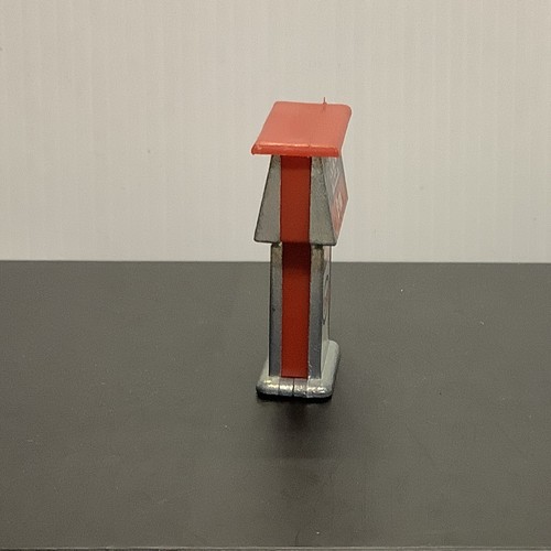 VINTAGE RED ESSO PETROL PUMP for Scalextric Airfix Ninco SCX Fly+ 1.32 Scale - Picture 4 of 5