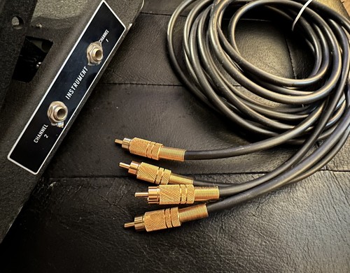 Vintage Korg Stereo Volume Pedal (Modified for home stereo system hookup) - Picture 2 of 6