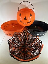 Halloween Party Candy Basket 4 Spider Web Bowls 2 Large Bowls and Jack-o-Lantern