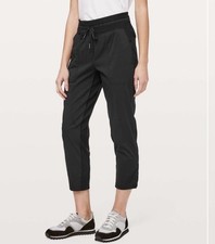 Lululemon Dance Studio Crop 25" Size 4 Black