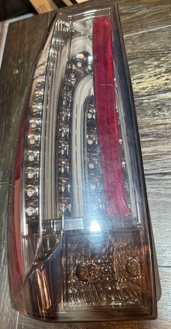 07-2014 YUKON / 07-14 TAHOE SUBURBAN SMOKE LED TAIL LIGHT G5 V2 ESCALADE STYLE - Image 3 of 4