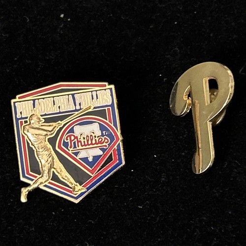Vintage 1998 MLB Philadelphia Phillies Logo Souvenir Pin - Picture 2 of 4