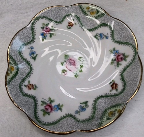 Taza de té y platillo de porcelana de hueso fino 1890a por Salisbury hecho en Inglaterra - Imagen 3 de 14