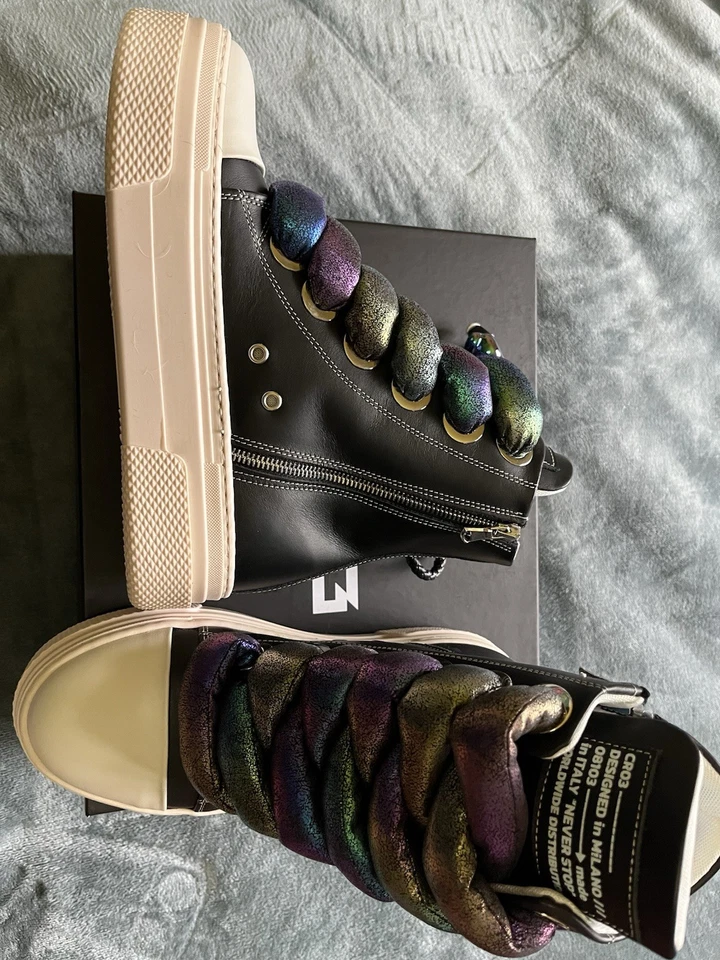 Botas altas Extreme Laces arco iris oscuro Reino Unido 7/40 unisex Cristianzerotre Italia - Imagen 3 de 4