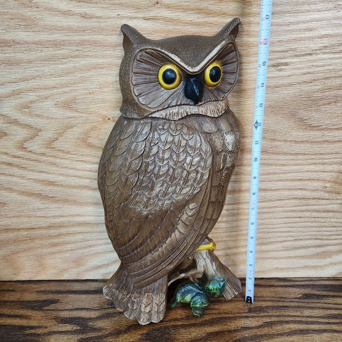 Vintage MCM Syroco Large 17" Owl Art Wall Hanging Brown Hard Plastic Made in USA - Picture 2 of 7