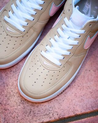 845053-201 Nike Air Force 1 Low Retro Linen Atmosphere True White 