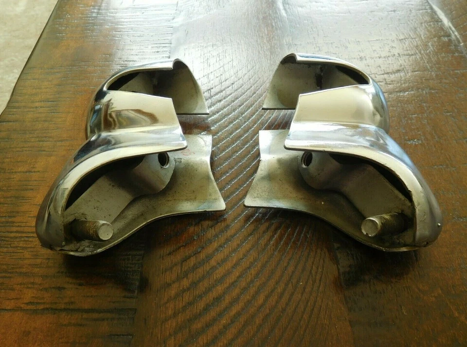 Pontiac Silver Streak 1941 accesorio parachoques protector tapas de extremo Nuevo de Lote Antiguo LH RH Chevrolet  Foto 4 de 4