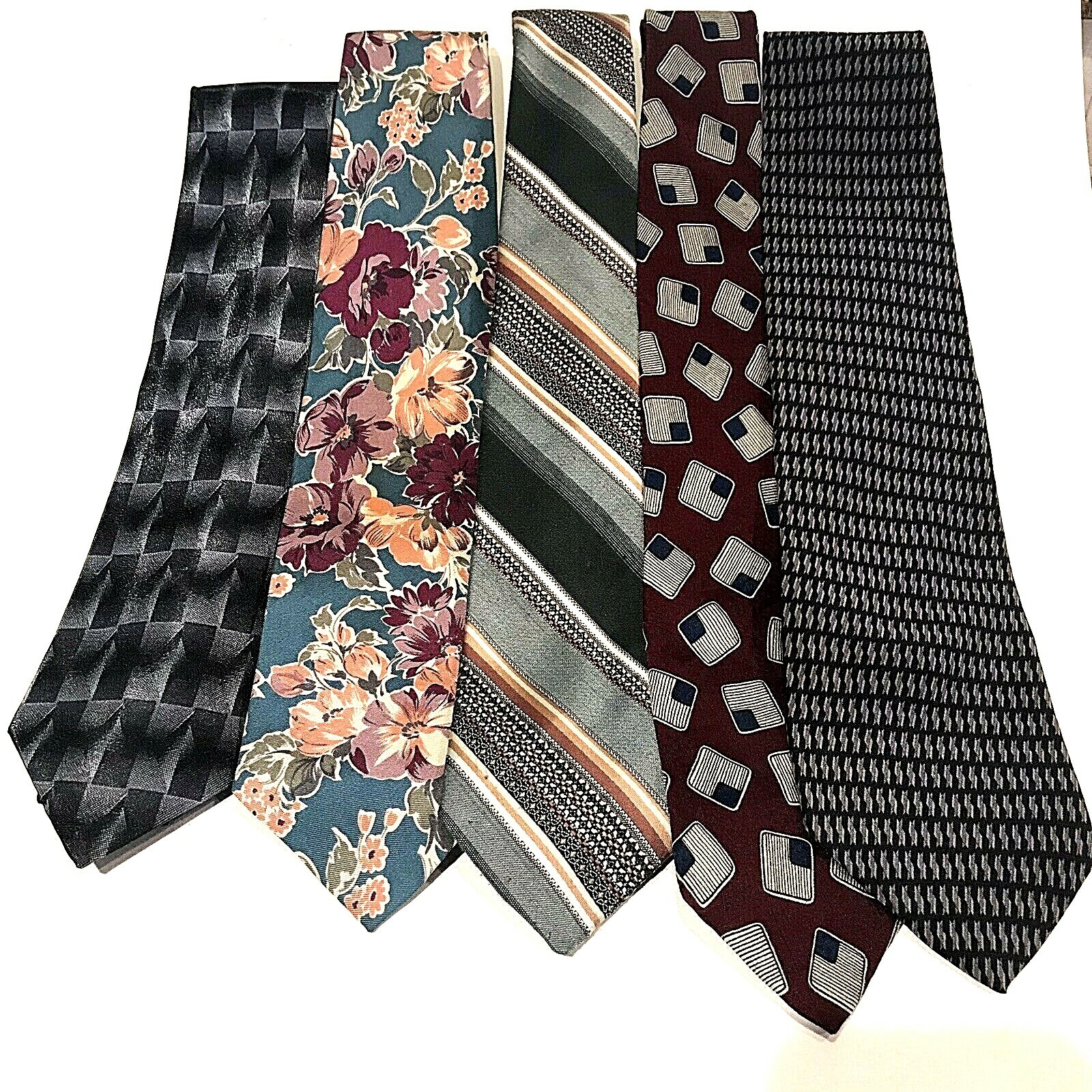 Lot Of 10 Mixed Mens Neck Ties Varying Sizes Colo… - image 2