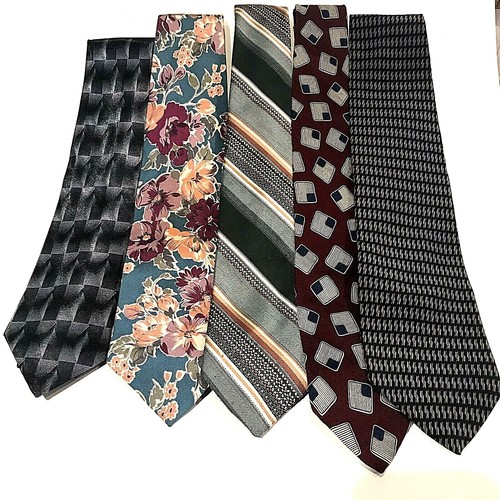 Lot Of 10 Mixed Mens Neck Ties Varying Sizes Colors And Brands - Picture 2 of 8