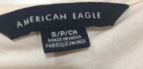 American Eagle Romper/Jumper Shorts Buttons Ivory Red Flowers Size S - Picture 2 of 4