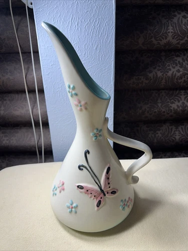 Vintage Hull USA B15 - 1956 Flowers And Butterflies Pottery Pitcher Vase