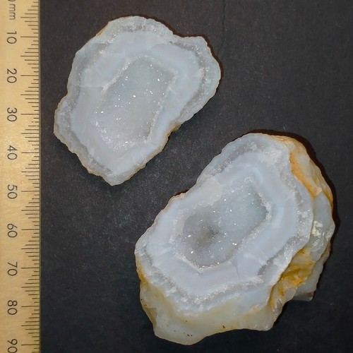Agate Chalcedony Geode pair with Druzy Quartz cave mineral specimen 431ct - Imagen 1 de 6
