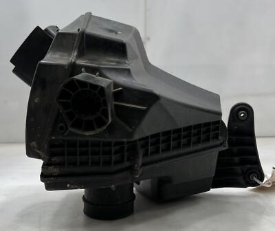 07 - 11 BMW 128i 328i 3.0L Engine Air Cleaner Assembly OEM 13717555288
