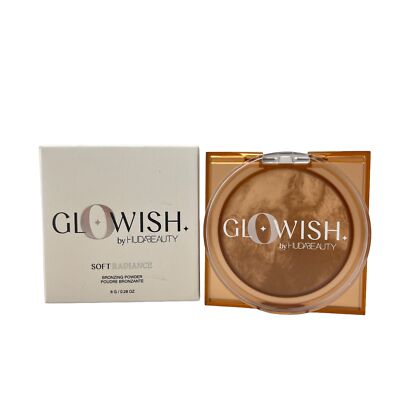 HUDA Beauty Glowish Soft Radiance Bronzing Powder 01 Light