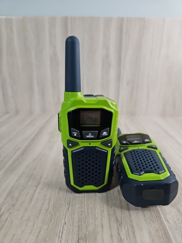 2 Adult Rechargeable Walkie Talkie Long Range 2 Way Green M-930 - Photo 2/5