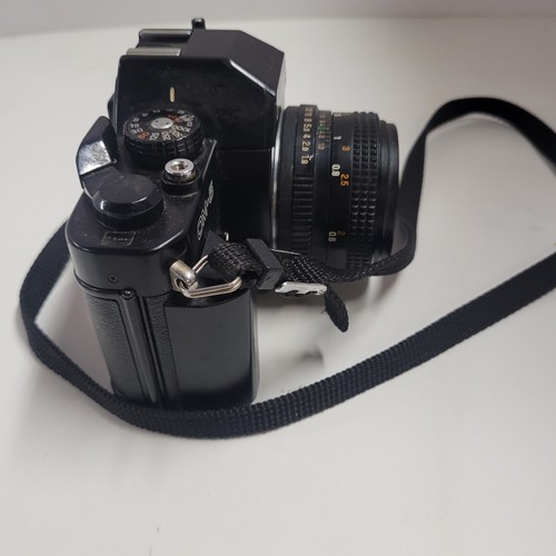 Chinon CM-5 35mm Film Camera with detachable lens - Picture 4 of 12