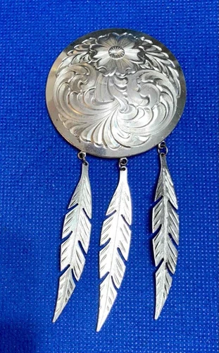 Montana Silversmiths Silver Plated Dreamcatcher Pin Brooch With Feathers