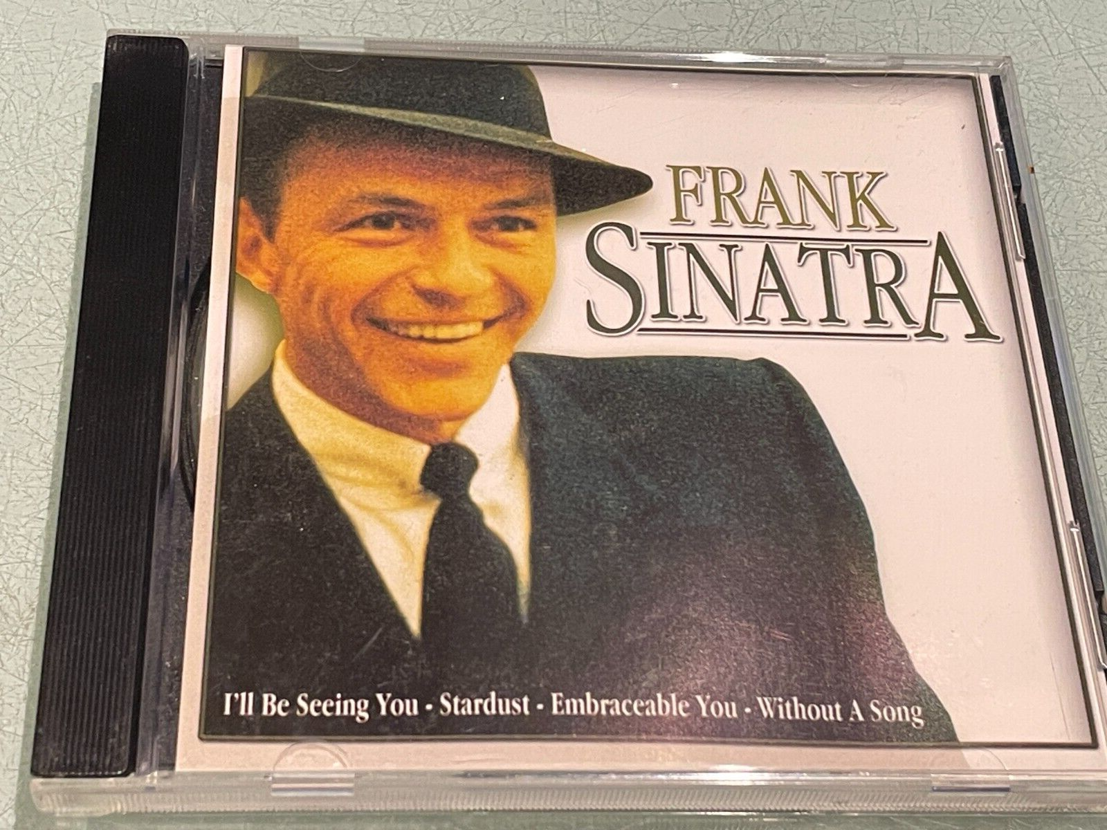 Frank Sinatra - CD Album - 2001 Forever Gold - 18 Great Tracks