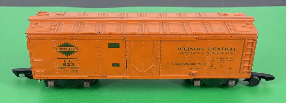 AMERICAN FLYER S gauge Illinois Central 623 Ventilated Refrigerator Car Vintage - Image 3 of 4